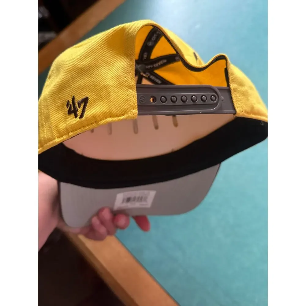 NWT San Diego Padres '47 Hitch Snapback Hat - Yellow/Brown Retro